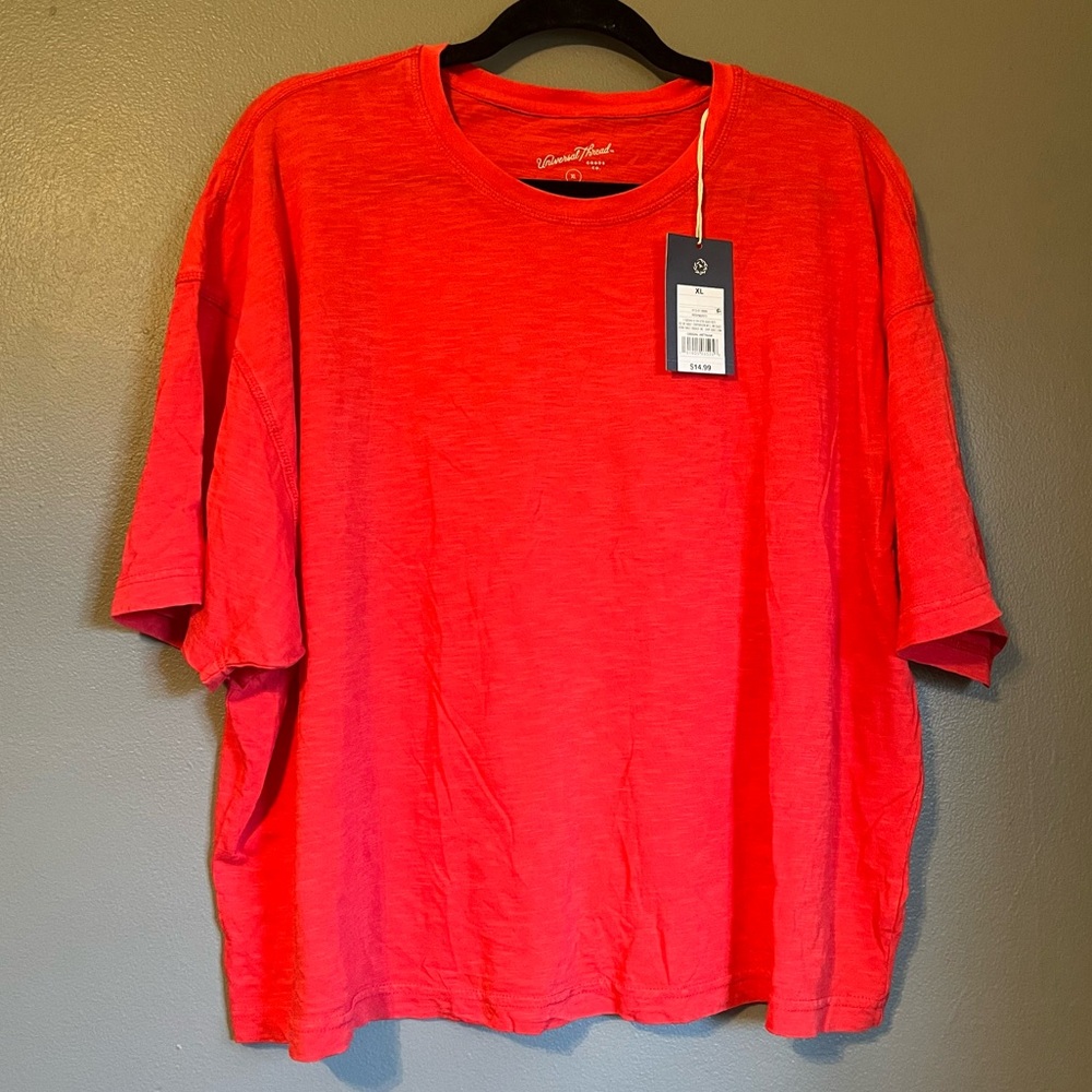 Lot of 2 NWT Universal Thread A New Day Red Gold T-shirt Women’s Tops Ret $30! - Picture 2 of 15
